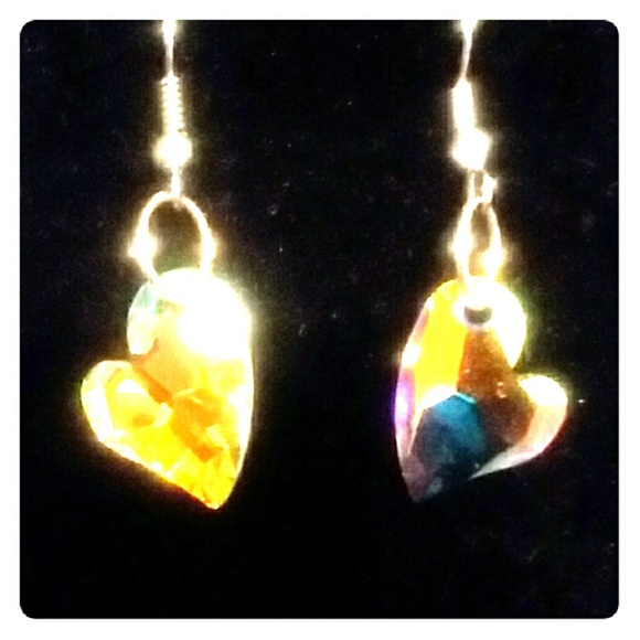 THurleyscreations Jewelry - Swarvorskie crystal heart earrings